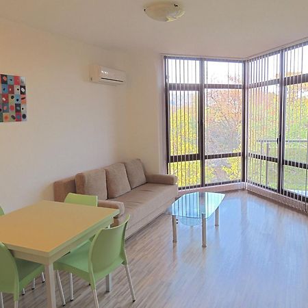 Apartments In Relax Complex Fantasy 希萨里亚 客房 照片